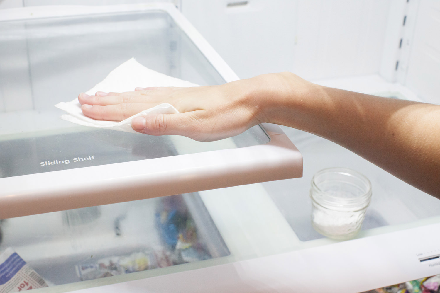 Как убрать влажность в холодильнике