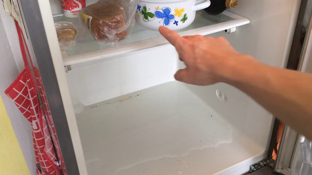 Почему не уходит вода в холодильнике